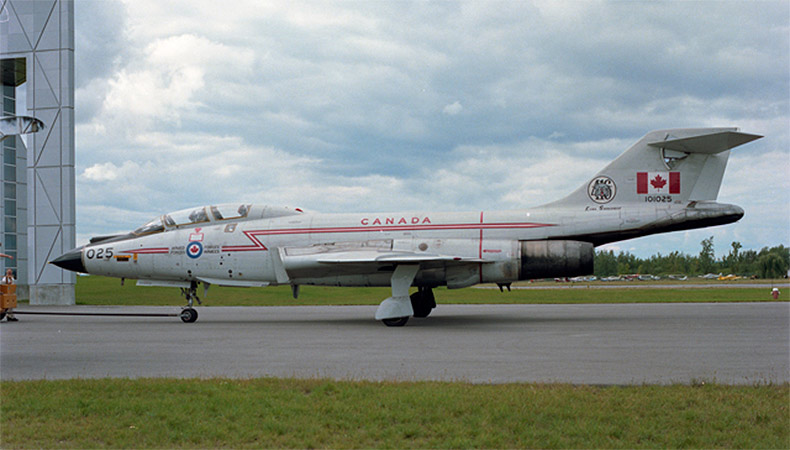 McDonnell CF-101B Voodoo.